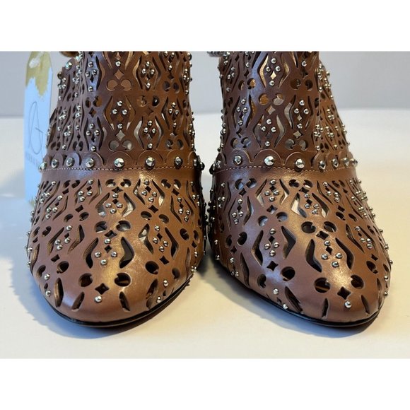 Alaia Purple Cutout Studded Slingback Heels, Size 8 (US) 38 (IT), New! $1,320 - Picture 3 of 11